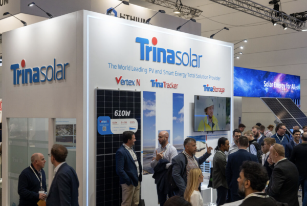 Trina Storage revela novo sistema de bateria de alta escala