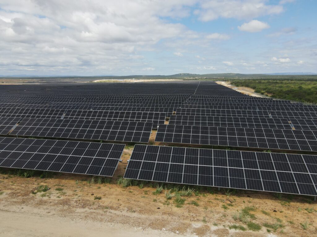 Vallourec fecha parceria com a Eneva para produzir 29 GWm em energia solar na Bahia