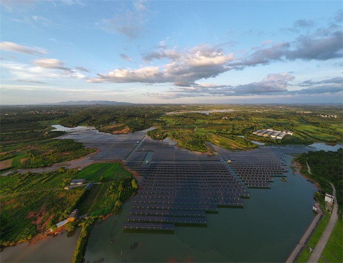 Resumo da indústria fotovoltaica chinesa